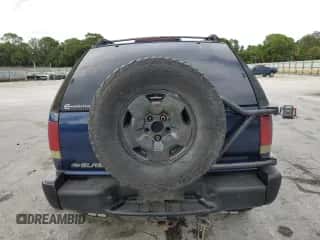 2002 Chevrolet Blazer LS с VIN 1GNCT18W22K168983, выставлен на аукционе Copart как лот 71771244 с пробегом 254 753 миль миль и Списание • Salvage title. История ставок и продаж доступна на DreamBid. Изображение 6.