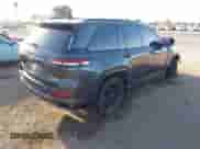 2024 Jeep Grand Cherokee z VIN 1C4RJYB65R8956514, wystawiony jako IAAI lot #42014321 z przebiegiem 25 568 mil mil oraz . Historia ofert i sprzedaży dostępna na DreamBid. Obrazek 4.