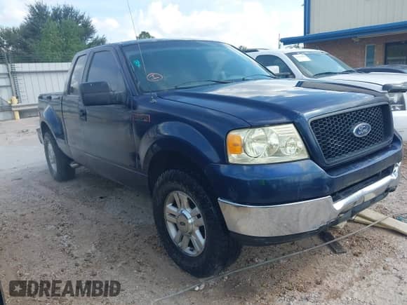 2005 Ford F-150 XLT с VIN 1FTPX025X5KC65054, выставлен на аукционе IAAI как лот 43402540 с пробегом 175 731 миль миль и . История ставок и продаж доступна на DreamBid. Изображение 1.