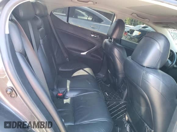 2008 Lexus IS 350 с VIN JTHBE262385020187, выставлен на аукционе Copart как лот 71997295 с пробегом 226 477 миль миль и На запчасти • Non repairable. История ставок и продаж доступна на DreamBid. Изображение 10.