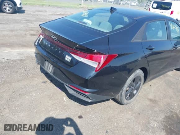 2021 Hyundai Elantra SEL с VIN KMHLM4AG4MU180551, выставлен на аукционе IAAI как лот 42822987 с пробегом 42 660 миль миль и . История ставок и продаж доступна на DreamBid. Изображение 4.