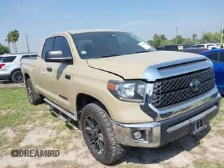 2020 Toyota Tundra SR с VIN 5TFUY5F13LX894207, выставлен на аукционе IAAI как лот 41928202 с пробегом 90 903 миль миль и . История ставок и продаж доступна на DreamBid. Изображение 1.