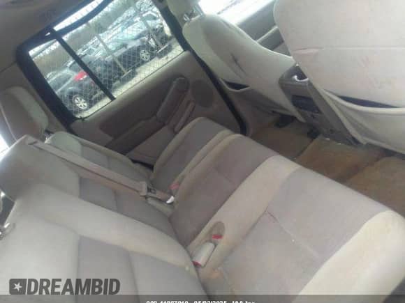 2007 Ford Explorer XLT с VIN 1FMEU63E37UA33786, выставлен на аукционе IAAI как лот 41887019 с пробегом 217 513 миль миль и . История ставок и продаж доступна на DreamBid. Изображение 8.