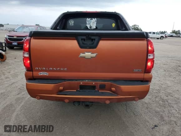 2008 Chevrolet Avalanche 2LT with VIN 3GNEC12038G277370, listed as a Copart auction lot 69767845 with 307,347 mi miles and Salvage title. Bid and sale history available at DreamBid. Image 6.