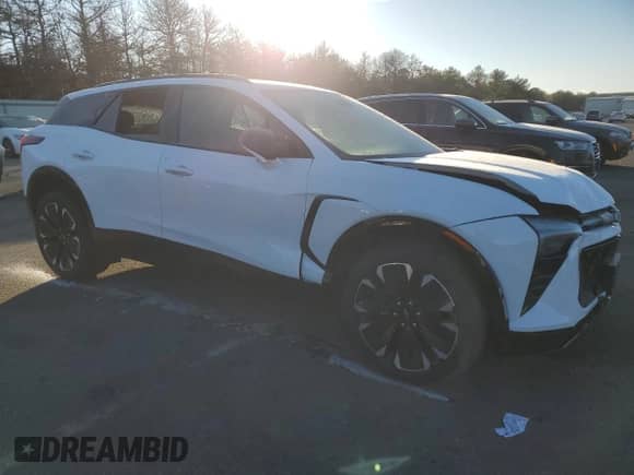2024 Chevrolet Blazer EV eAWD RS с VIN 3GNKDCRJ2RS117912, выставлен на аукционе Copart как лот 85951254 с пробегом Не указан миль и Списание • Salvage title. История ставок и продаж доступна на DreamBid. Изображение 4.