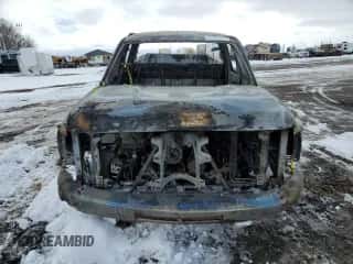 2007 Chevrolet Silverado 3500 z VIN 1GCHK39K17E530123, wystawiony jako Copart lot #51151725 z przebiegiem Nie podano mil oraz Nie do naprawy • Non repairable. Historia ofert i sprzedaży dostępna na DreamBid. Obrazek 5.