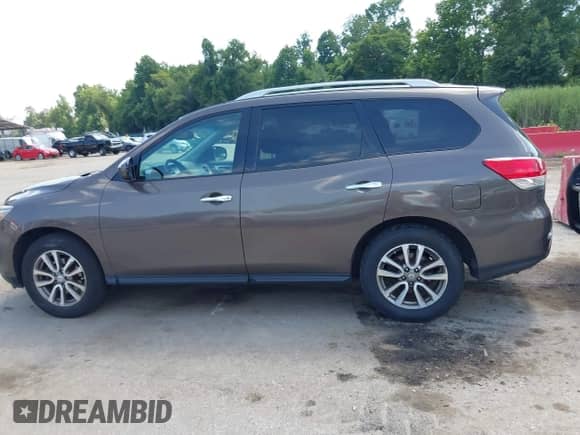 2015 Nissan Pathfinder Platinum with VIN 5N1AR2MM5FC678703, listed as a IAAI auction lot 42856269 with 356,966 mi miles and . Bid and sale history available at DreamBid. Image 14.