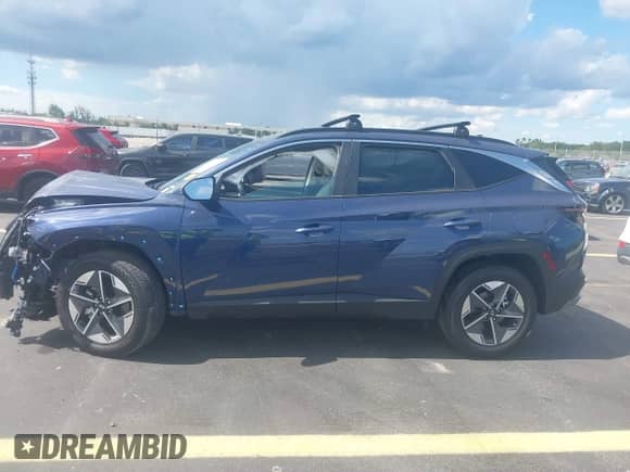 2025 Hyundai Tucson SEL Convenience с VIN 5NMJC3DE5SH475150, выставлен на аукционе IAAI как лот 42800043 с пробегом 3 912 миль миль и . История ставок и продаж доступна на DreamBid. Изображение 15.