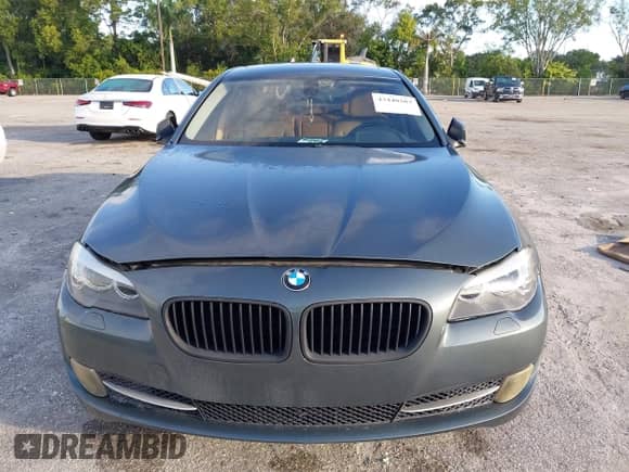 2011 BMW 5 Series 528i z VIN WBAFR1C58BC743047, wystawiony jako IAAI lot #43440203 z przebiegiem 112 392 mil mil oraz . Historia ofert i sprzedaży dostępna na DreamBid. Obrazek 13.