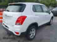 2017 Chevrolet Trax LS z VIN KL7CJNSB3HB235009, wystawiony jako IAAI lot #42862638 z przebiegiem 60 272 mil mil oraz . Historia ofert i sprzedaży dostępna na DreamBid. Obrazek 4.