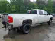 2013 Chevrolet Silverado 3500HD LTZ с VIN 1GC4K1C89DF120045, выставлен на аукционе Copart как лот 55034025 с пробегом 543 677 миль миль и Списание • Salvage title. История ставок и продаж доступна на DreamBid. Изображение 3.