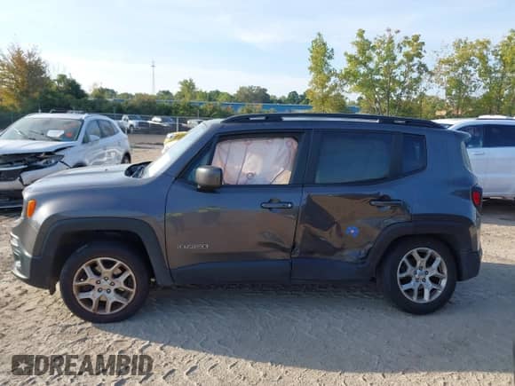 2017 Jeep Renegade Altitude с VIN ZACCJBBB9HPE85474, выставлен на аукционе IAAI как лот 43225815 с пробегом 141 918 миль миль и . История ставок и продаж доступна на DreamBid. Изображение 14.