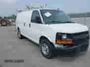 2016 Chevrolet Express Cargo z VIN 1GCWGAFF1G1148234, wystawiony jako IAAI lot #42650015 z przebiegiem 89 796 mil mil oraz . Historia ofert i sprzedaży dostępna na DreamBid. Obrazek 1.
