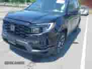2022 Honda Passport Elite with VIN 5FNYF8H00NB004126, listed as a IAAI auction lot 42401773 with 32,012 mi miles and . Bid and sale history available at DreamBid. Image 6.