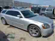 2006 Dodge Magnum z VIN 2D4FV47V96H293764, wystawiony jako IAAI lot #42443482 z przebiegiem 166 715 mil mil oraz . Historia ofert i sprzedaży dostępna na DreamBid. Obrazek 1.
