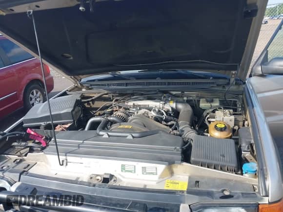 2000 Land Rover Discovery Cloth with VIN SALTY1247YA250393, listed as a IAAI auction lot 42900372 with 102,991 mi miles and . Bid and sale history available at DreamBid. Image 10.