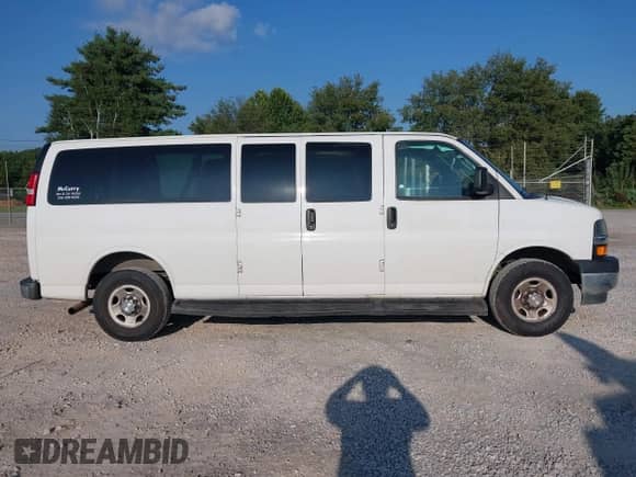 2020 Chevrolet Express Passenger LT с VIN 1GAZGPFG5L1173214, выставлен на аукционе IAAI как лот 43059629 с пробегом 109 145 миль миль и . История ставок и продаж доступна на DreamBid. Изображение 13.