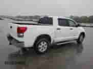 2007 Toyota Tundra SR5 z VIN 5TBET54157S454306, wystawiony jako Copart lot #51086985 z przebiegiem 258 032 mil mil oraz Szkoda całkowita • Salvage title. Historia ofert i sprzedaży dostępna na DreamBid. Obrazek 3.