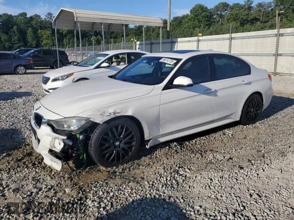 2014 BMW 3 Series 328i с VIN WBA3A5C59EP601840, выставлен на аукционе Copart как лот 66614735 с пробегом 118 722 миль миль и Списание • Salvage title. История ставок и продаж доступна на DreamBid. Изображение 1.