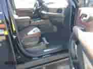 2025 Chevrolet Tahoe High Country с VIN 1GNS6TRL0SR134406, выставлен на аукционе IAAI как лот 42835506 с пробегом 15 миль миль и . История ставок и продаж доступна на DreamBid. Изображение 5.