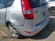 2011 Hyundai Elantra GLS z VIN KMHDC8AE4BU103429, wystawiony jako IAAI lot #42947234 z przebiegiem 192 957 mil mil oraz . Historia ofert i sprzedaży dostępna na DreamBid. Obrazek 6.