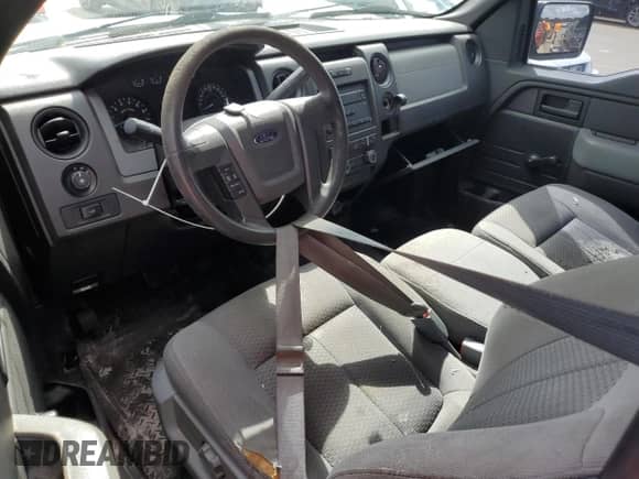 2013 Ford F-150 XL z VIN 1FTNF1CT5DKD55384, wystawiony jako Copart lot #74448514 z przebiegiem Nie podano mil oraz Szkoda całkowita • Salvage title. Historia ofert i sprzedaży dostępna na DreamBid. Obrazek 8.