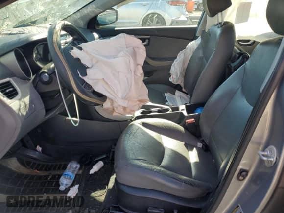 2015 Hyundai Elantra SE z VIN KMHDH4AE4FU426184, wystawiony jako Copart lot #84908705 z przebiegiem Nie podano mil oraz Szkoda całkowita • Salvage title. Historia ofert i sprzedaży dostępna na DreamBid. Obrazek 7.