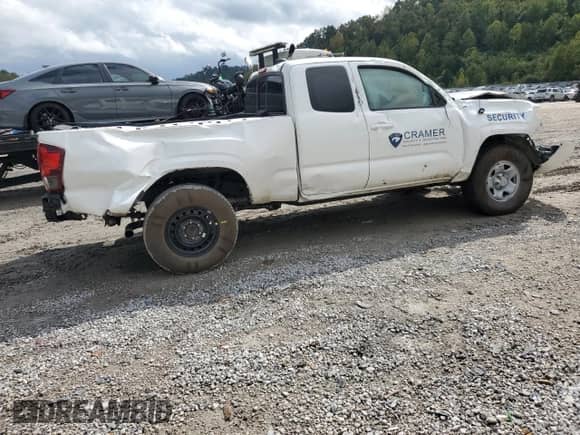 2023 Toyota Tacoma SR with VIN 3TYSX5EN5PT022609, listed as a Copart auction lot 81572905 with 7,923 mi miles and Salvage title. Bid and sale history available at DreamBid. Image 3.
