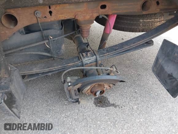 2016 Chevrolet Silverado 1500 LT with VIN 1GCVKREC5GZ258298, listed as a IAAI auction lot 42871371 with 129,701 mi miles and . Bid and sale history available at DreamBid. Image 6.