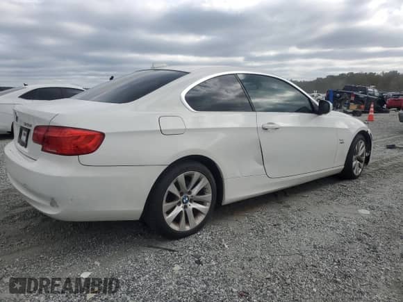 2013 BMW 3 Series 328i xDrive с VIN WBAKF5C57DE658030, выставлен на аукционе Copart как лот 86129825 с пробегом 74 055 миль миль и Чистый • Clean title. История ставок и продаж доступна на DreamBid. Изображение 3.