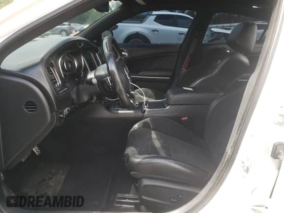 2019 Dodge Charger Scat Pack with VIN 2C3CDXGJ7KH662721, listed as a Copart auction lot 68343675 with 72,505 mi miles and Salvage title. Bid and sale history available at DreamBid. Image 7.