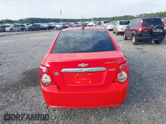 2015 Chevrolet Sonic LT с VIN 1G1JC5SB9F4160539, выставлен на аукционе IAAI как лот 42661958 с пробегом 54 540 миль миль и . История ставок и продаж доступна на DreamBid. Изображение 16.