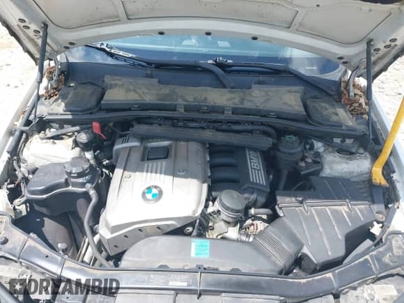 2006 BMW 3 Series 325i с VIN WBAVB13506KX44902, выставлен на аукционе IAAI как лот 42498896 с пробегом 145 111 миль миль и . История ставок и продаж доступна на DreamBid. Изображение 10.