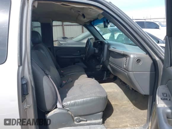 2006 Chevrolet Silverado 1500 LS с VIN 1GCEC19V16Z233584, выставлен на аукционе IAAI как лот 41664131 с пробегом 316 943 миль миль и . История ставок и продаж доступна на DreamBid. Изображение 5.