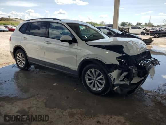 2019 Volkswagen Tiguan S с VIN 3VV1B7AX5KM086779, выставлен на аукционе Copart как лот 69936035 с пробегом 71 647 миль миль и На запчасти • Non repairable. История ставок и продаж доступна на DreamBid. Изображение 4.