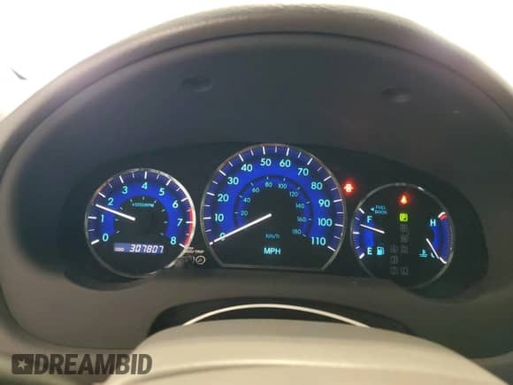 2010 Toyota Sienna XLE с VIN 5TDYK4CC3AS322737, выставлен на аукционе Copart как лот 71288485 с пробегом 307 807 миль миль и Списание • Salvage title. История ставок и продаж доступна на DreamBid. Изображение 9.