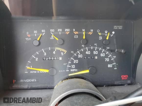 1993 GMC Sierra 1500 z VIN 2GDEC19K6P1529048, wystawiony jako Copart lot #64515825 z przebiegiem 125 941 mil mil oraz Szkoda całkowita • Salvage title. Historia ofert i sprzedaży dostępna na DreamBid. Obrazek 9.