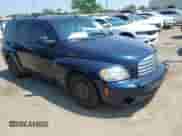 2010 Chevrolet HHR 1LT z VIN 3GNBABDB4AS525383, wystawiony jako IAAI lot #42451743 z przebiegiem 159 624 mil mil oraz . Historia ofert i sprzedaży dostępna na DreamBid. Obrazek 1.