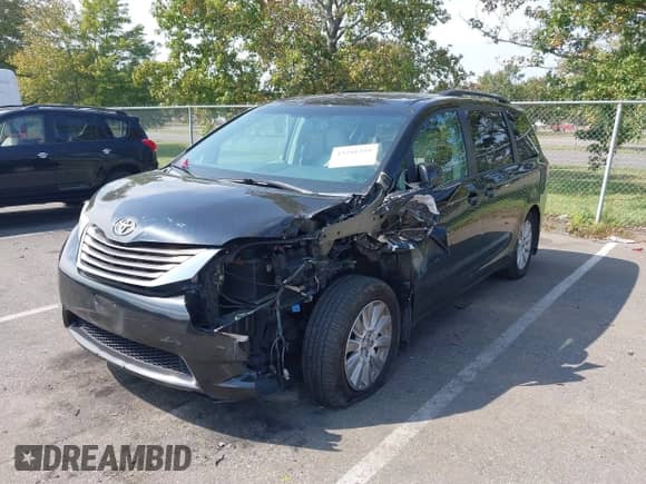 2013 Toyota Sienna XLE с VIN 5TDDK3DC2DS058664, выставлен на аукционе IAAI как лот 43281359 с пробегом 140 954 миль миль и . История ставок и продаж доступна на DreamBid. Изображение 2.