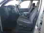 2002 Dodge 1500 z VIN 3D7HA18NX2G159022, wystawiony jako Copart lot #91045695 z przebiegiem 168 817 mil mil oraz Czysty tytuł • Clean title. Historia ofert i sprzedaży dostępna na DreamBid. Obrazek 7.