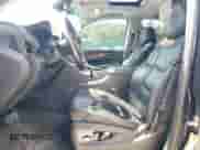 2017 Cadillac Escalade Premium Luxury z VIN 1GYS4CKJ9HR374645, wystawiony jako Copart lot #55579425 z przebiegiem 105 357 mil mil oraz Czysty tytuł • Clean title. Historia ofert i sprzedaży dostępna na DreamBid. Obrazek 7.