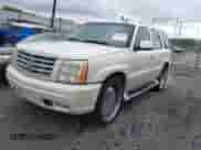 2006 Cadillac Escalade z VIN 1GYEC63N86R110123, wystawiony jako IAAI lot #42960104 z przebiegiem 210 041 mil mil oraz . Historia ofert i sprzedaży dostępna na DreamBid. Obrazek 2.
