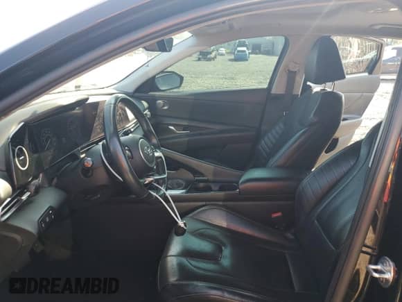 2021 Hyundai Elantra Limited с VIN KMHLN4AJ3MU006012, выставлен на аукционе Copart как лот 66465565 с пробегом 101 778 миль миль и Списание • Salvage title. История ставок и продаж доступна на DreamBid. Изображение 7.