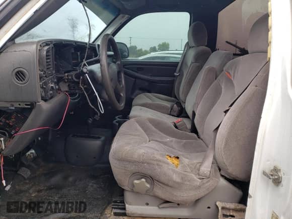 2007 Chevrolet Silverado 1500 Work Truck с VIN 3GCEK14V57G154818, выставлен на аукционе Copart как лот 47456885 с пробегом 222 942 миль миль и Списание • Salvage title. История ставок и продаж доступна на DreamBid. Изображение 7.
