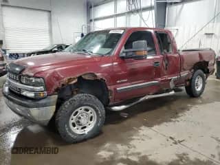 2000 Chevrolet Silverado 2500 LS z VIN 1GCGK29U2YE308909, wystawiony jako Copart lot #45506425 z przebiegiem 190 456 mil mil oraz Szkoda całkowita • Salvage title. Historia ofert i sprzedaży dostępna na DreamBid. Obrazek 1.