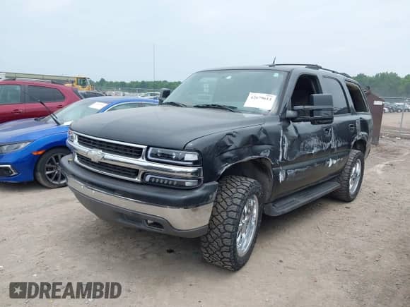 2005 Chevrolet Tahoe LS с VIN 1GNEC13VX5R145941, выставлен на аукционе IAAI как лот 42679613 с пробегом 192 942 миль миль и . История ставок и продаж доступна на DreamBid. Изображение 2.