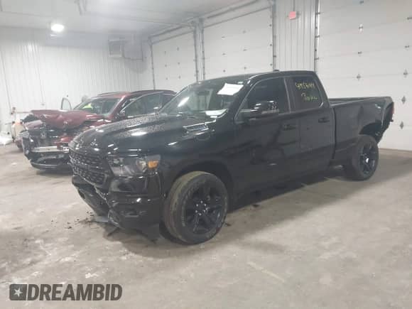 2023 Ram 1500 Big Horn z VIN 1C6RREBT7PN516247, wystawiony jako IAAI lot #41953044 z przebiegiem 44 631 mil mil oraz . Historia ofert i sprzedaży dostępna na DreamBid. Obrazek 17.