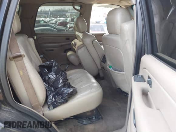 2004 Chevrolet Tahoe Z71 with VIN 1GNEK13Z64R247709, listed as a IAAI auction lot 41724010 with 148,019 mi miles and . Bid and sale history available at DreamBid. Image 8.