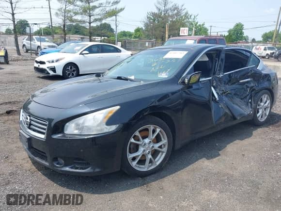 2014 Nissan Maxima SV with VIN 1N4AA5AP7EC913876, listed as a IAAI auction lot 42487703 with 165,451 mi miles and . Bid and sale history available at DreamBid. Image 17.