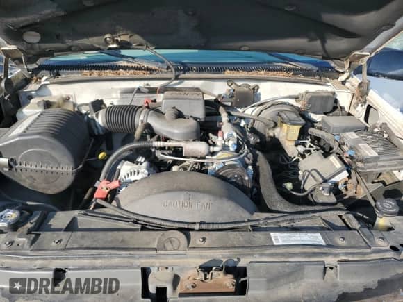 1999 Chevrolet Silverado 2500 с VIN 1GCGK24R1XR706557, выставлен на аукционе Copart как лот 59530245 с пробегом 81 028 миль миль и Списание • Salvage title. История ставок и продаж доступна на DreamBid. Изображение 11.